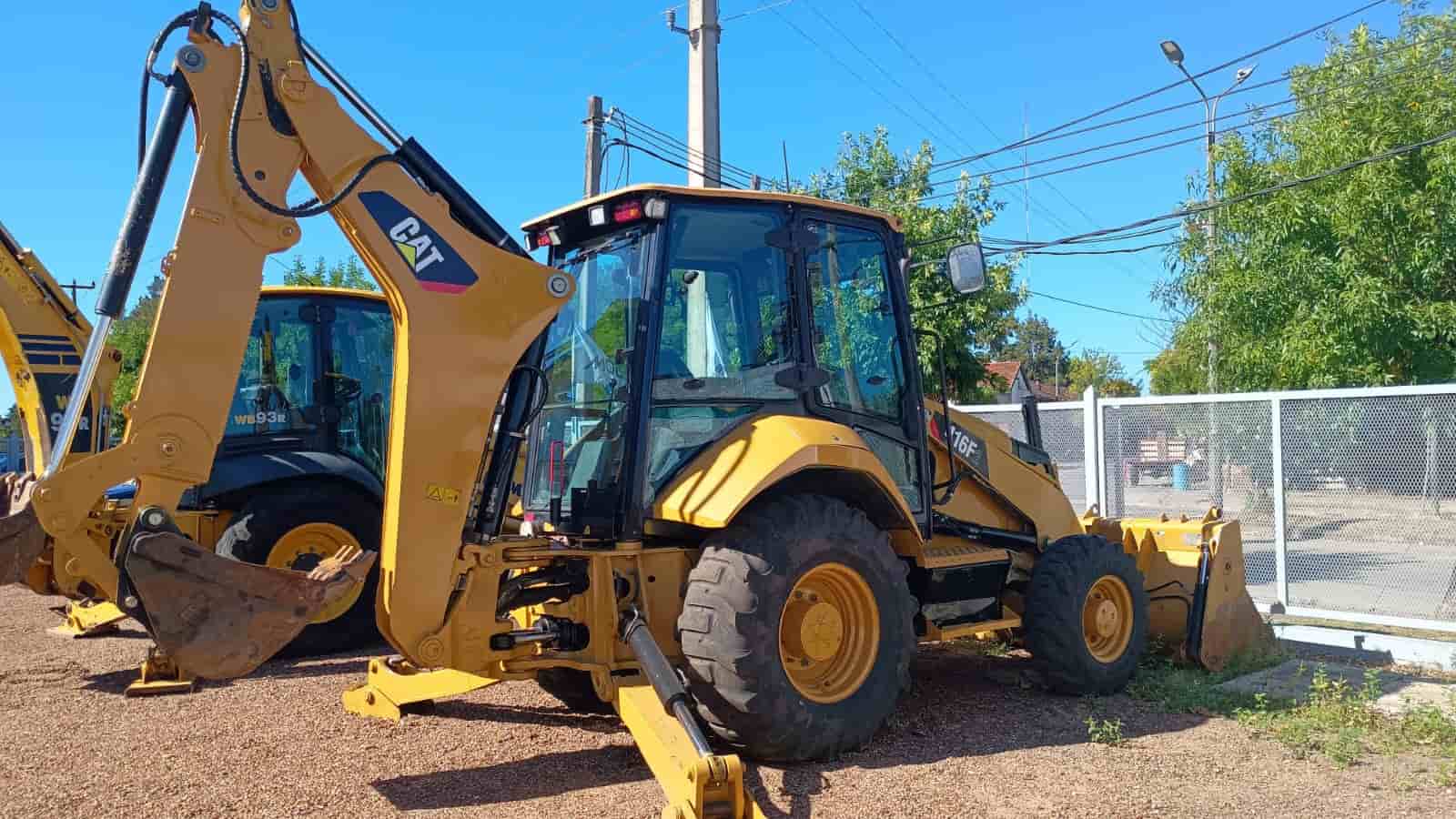 Retroexcavadora combinada CAT 416 F2